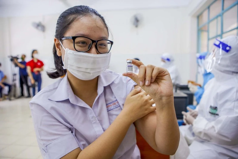 Hiệu quả bảo vệ của vaccine COVID-19 giảm dần ảnh 1
