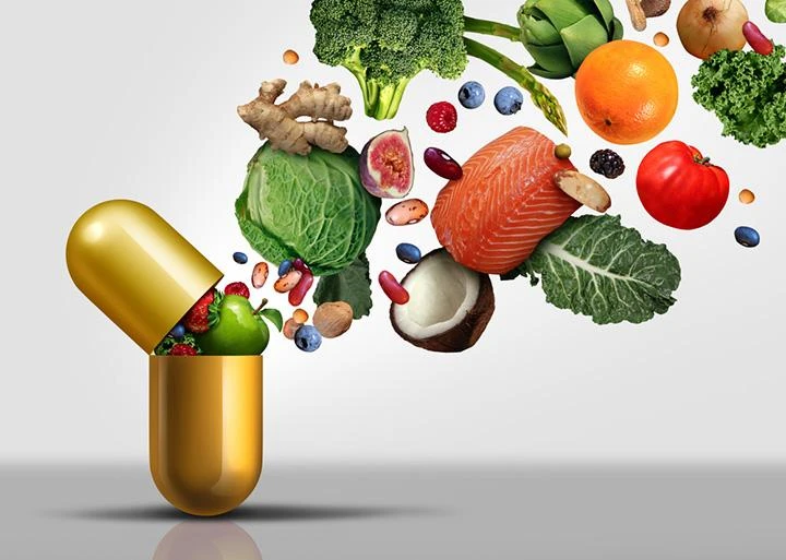 Việc lạm dụng, dùng sai cách các loại thực phẩm chức năng để phát triển chiều cao có thể gây hại cho sức khỏe của trẻ. Ảnh: KH Việc lạm dụng, dùng sai cách các loại thực phẩm chức năng để phát triển chiều cao có thể gây hại cho sức khỏe của trẻ. Ảnh: KH