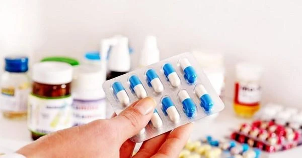 Trung tâm mua sắm tập trung thuốc quốc gia đã gửi thư đàm phán giá lần 1 với 62 thuốc biệt dược, thuốc gốc có giá trị sử dụng lớn. Ảnh: KH