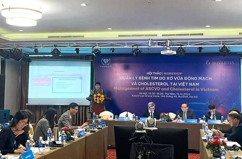 Nhiều chuyên gia cùng thảo luận để tìm ra các giải pháp nhằm quản lý tốt hơn bệnh tim mạch và xơ vữa động mạch. Nhiều chuyên gia cùng thảo luận để tìm ra các giải pháp nhằm quản lý tốt hơn bệnh tim mạch và xơ vữa động mạch.