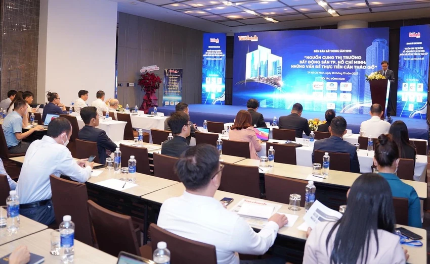Các chuyên gia chỉ ra nhược điểm chính hiện nay là thị trường là thiếu cung dự án trầm trọng. Các chuyên gia chỉ ra nhược điểm chính hiện nay là thị trường là thiếu cung dự án trầm trọng.