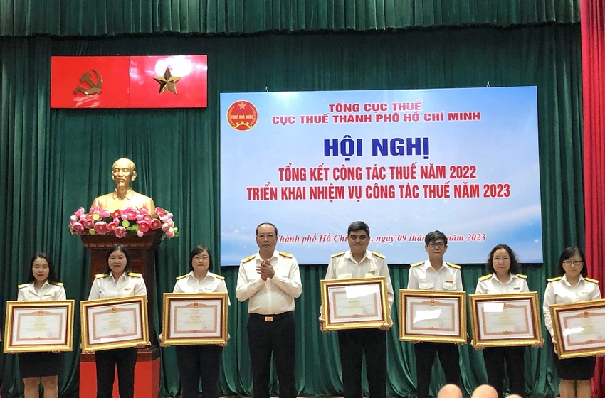 Tổng thu ngân sách năm 2022 của Cục Thuế TP.HCM tăng, đạt trên 319.500 tỉ đồng. Ảnh: ANH KIỆT Tổng thu ngân sách năm 2022 của Cục Thuế TP.HCM tăng, đạt trên 319.500 tỉ đồng. Ảnh: ANH KIỆT