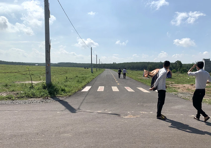 Làn sóng rao bán BĐS cũng gia tăng mạnh tại các thị trường tỉnh. Làn sóng rao bán BĐS cũng gia tăng mạnh tại các thị trường tỉnh.