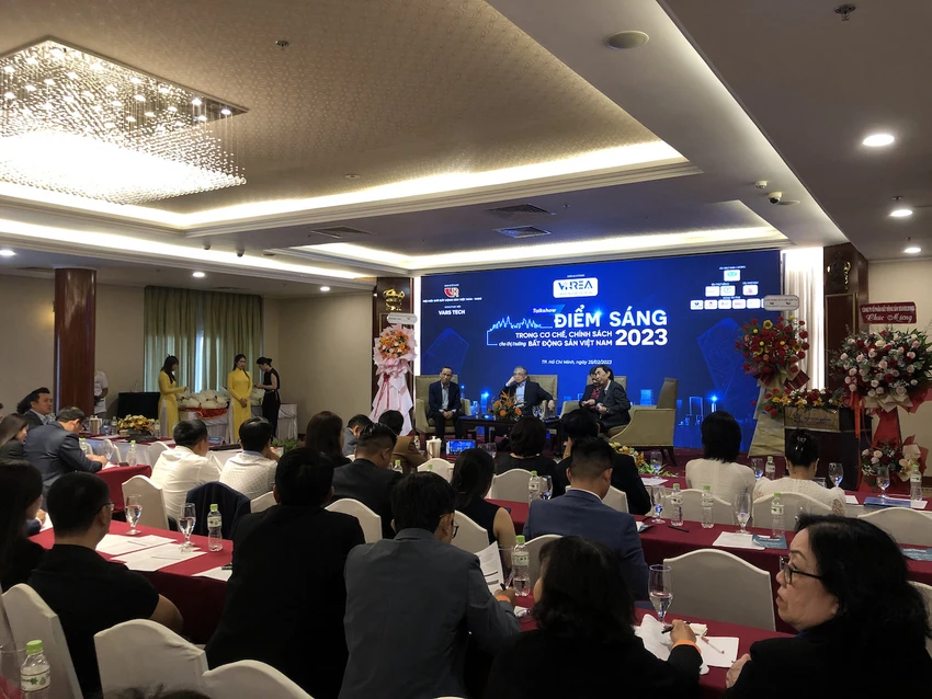 Các chuyên gia đưa ra dự báo lạc quan bất động sản sẽ hồi phục sớm trong năm 2023. Ảnh: QH Các chuyên gia đưa ra dự báo lạc quan bất động sản sẽ hồi phục sớm trong năm 2023. Ảnh: QH