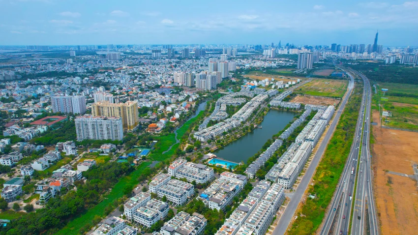 HoREA đã gửi kiến nghị tới UBND TP.HCM đề xuất phân nhóm thành 27 vướng mắc và giao cho sở, ngành liên quan chủ trì, phối hợp xem xét giải quyết. (Ảnh: Nguyễn Tiến) HoREA đã gửi kiến nghị tới UBND TP.HCM đề xuất phân nhóm thành 27 vướng mắc và giao cho sở, ngành liên quan chủ trì, phối hợp xem xét giải quyết. (Ảnh: Nguyễn Tiến)
