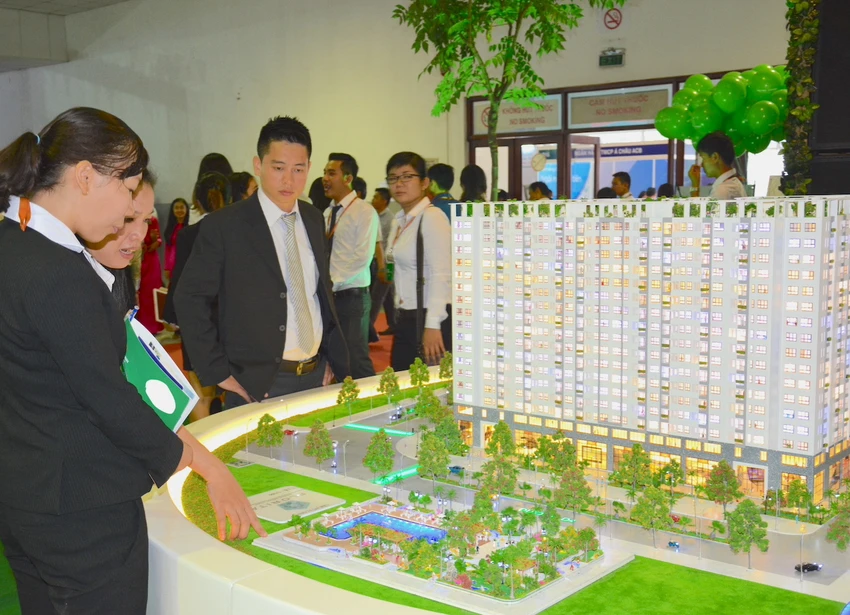 Bộ Xây dựng và cơ quan soạn thảo sẽ thiết kế, quy định tại chương về cải tạo, xây dựng lại nhà chung cư. Ảnh: QH Bộ Xây dựng và cơ quan soạn thảo sẽ thiết kế, quy định tại chương về cải tạo, xây dựng lại nhà chung cư. Ảnh: QH