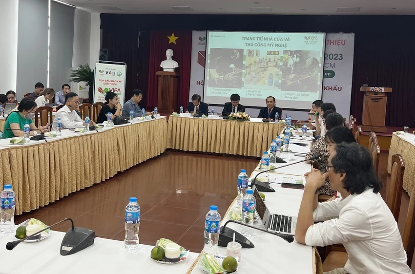 Hội chợ VIFA ASEAN 2023 hứa hẹn sẽ trở thành một địa điểm xúc tiến thương mại quan trọng tầm cỡ khu vực của ASEAN. Hội chợ VIFA ASEAN 2023 hứa hẹn sẽ trở thành một địa điểm xúc tiến thương mại quan trọng tầm cỡ khu vực của ASEAN.
