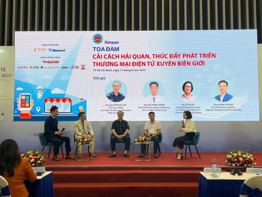 Bộ Tài chính đã trình Thủ tướng Chính phủ dự thảo Nghị định về quản lý hải quan đối với hàng hóa xuất khẩu, nhập khẩu được giao dịch qua thương mại điện tử. Bộ Tài chính đã trình Thủ tướng Chính phủ dự thảo Nghị định về quản lý hải quan đối với hàng hóa xuất khẩu, nhập khẩu được giao dịch qua thương mại điện tử.