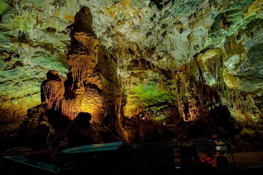 diem-den-tiet-kiem-phong-nha.jpg