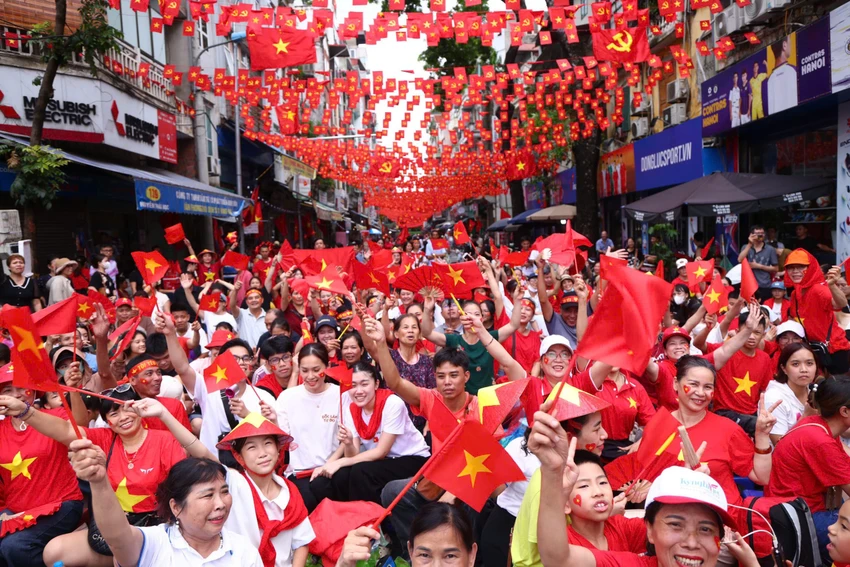 tặng 100.000 đồng