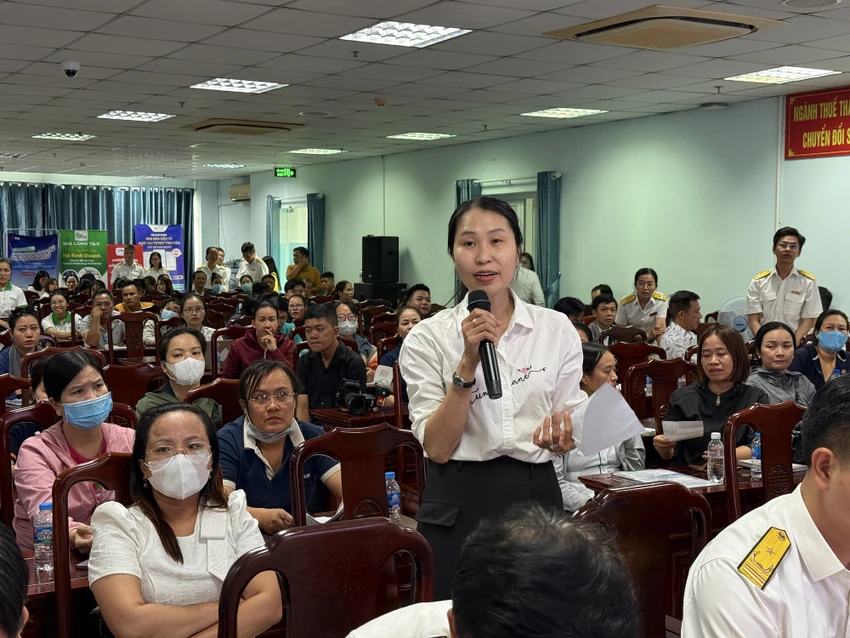 hang-ton-kho-hoa-don-ban-le-thue-tphcm.JPG