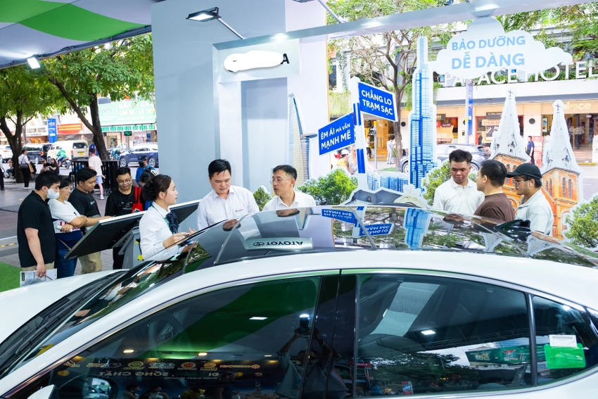 xe-hybrid-xe-dien-gia-xang-dau.jpg