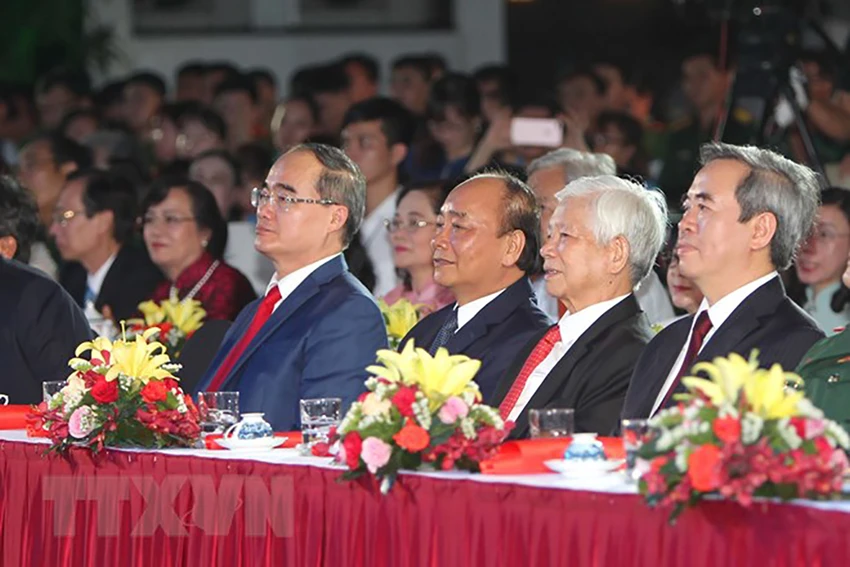 lanh-dao-nha-nuoc-tham-du-cau-tai-tphcm