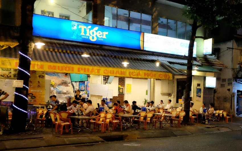 e-khach-vi-nghi-dinh100