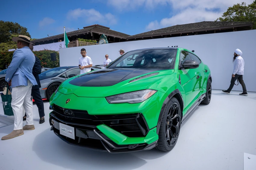 Lamborghini cháy hàng vì quá nhiều khách giàu có đặt hàng. ẢNH: AFP Lamborghini cháy hàng vì quá nhiều khách giàu có đặt hàng. ẢNH: AFP