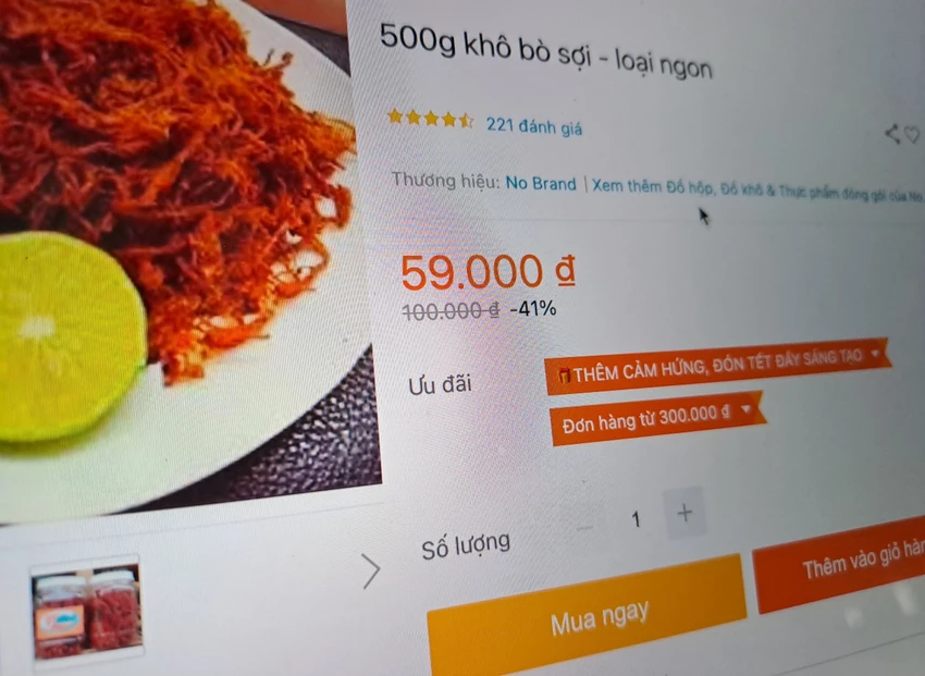 KHO-BO-GIA Khô bò đang được bán với giá rất rẻ trên các sàn thương mại điện tử.