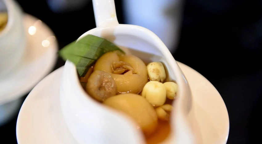 Chè hạt sen chôm chôm. ẢNH: CHIẾC THÌA VÀNG Chè hạt sen chôm chôm. ẢNH: CHIẾC THÌA VÀNG