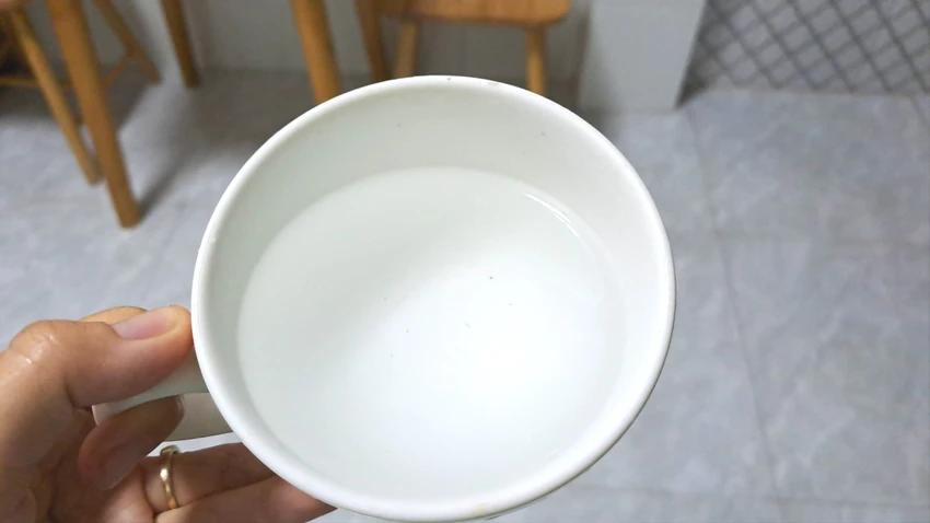 nước đun sôi để nguội