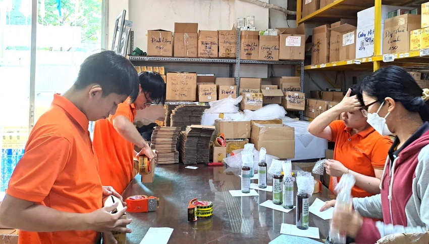 BÁN LẺ ONLINE