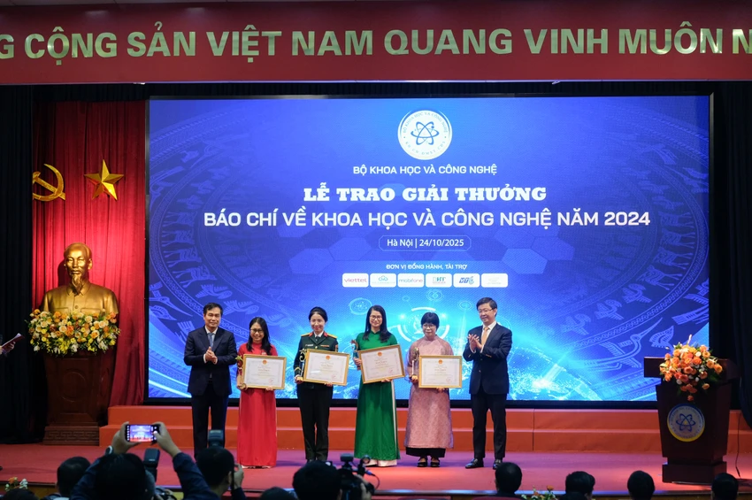 BÁO CHÍ