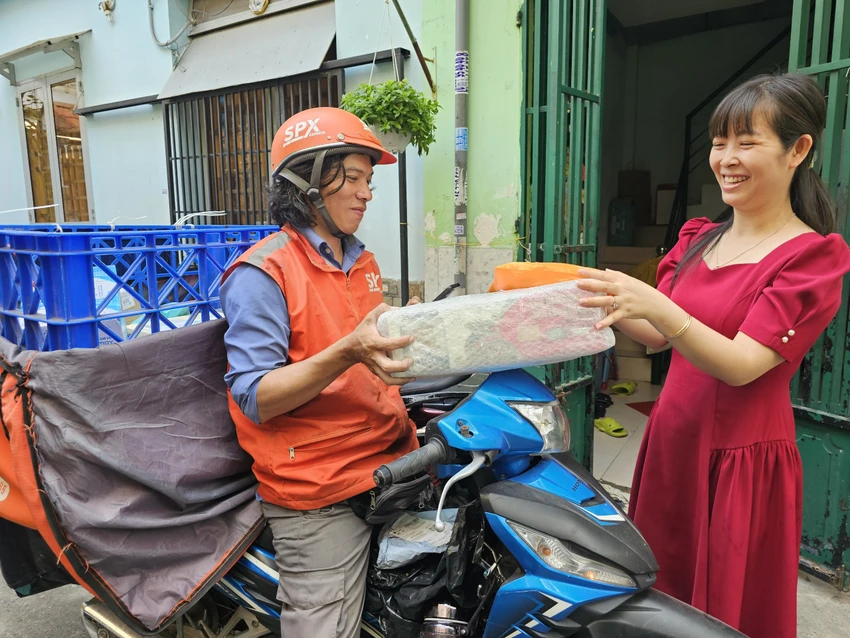 MUA SẮM