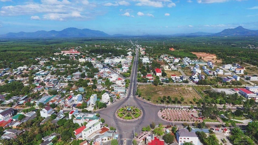 Thảo luận đề án nâng thị xã La Gi lên đô thị loại III ảnh 1 Thảo luận đề án nâng thị xã La Gi lên đô thị loại III ảnh 1