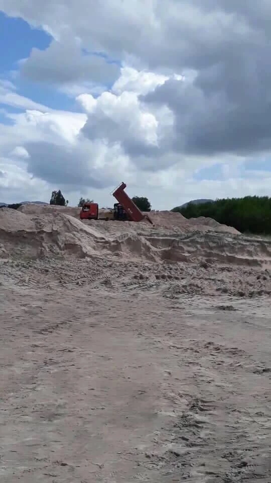 Xử lý nghiêm cán bộ 'bảo kê' khai thác cát lậu ảnh 4 Xử lý nghiêm cán bộ 'bảo kê' khai thác cát lậu ảnh 4