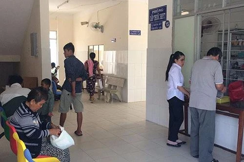 Hai mẹ con tử vong trên bàn mổ, người nhà bức xúc ảnh 1 Hai mẹ con tử vong trên bàn mổ, người nhà bức xúc ảnh 1