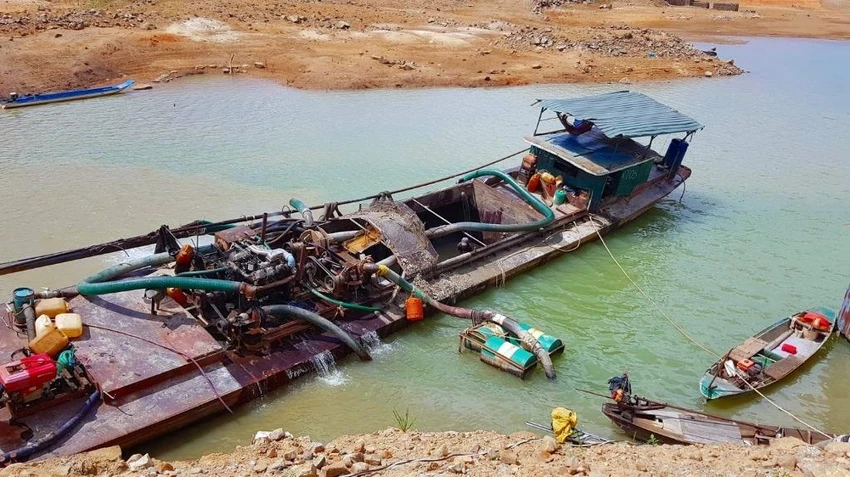 Kiểm tra khẩn vụ 'phá rừng, trộm cát công khai ở hồ Đa Mi' ảnh 1 Kiểm tra khẩn vụ 'phá rừng, trộm cát công khai ở hồ Đa Mi' ảnh 1