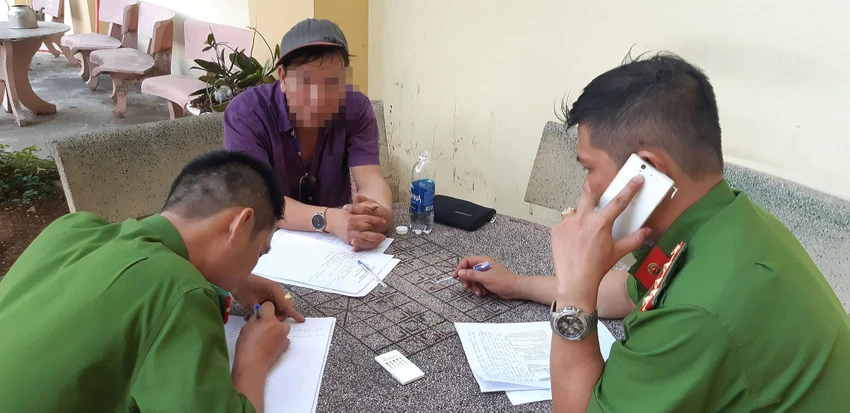 Phát hiện 2 tài xế lái xe giường nằm dương tính với ma túy ảnh 1 Phát hiện 2 tài xế lái xe giường nằm dương tính với ma túy ảnh 1