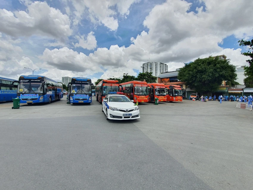 Đoàn xe đưa 200 công dân từ TPHCM trở về Bình Thuận ảnh 4 Đoàn xe đưa 200 công dân từ TPHCM trở về Bình Thuận ảnh 4