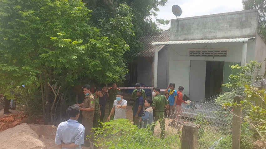 Căn nhà ở thôn Suối Máu, nơi phát hiện thi thể ông T. Ảnh PĐ.