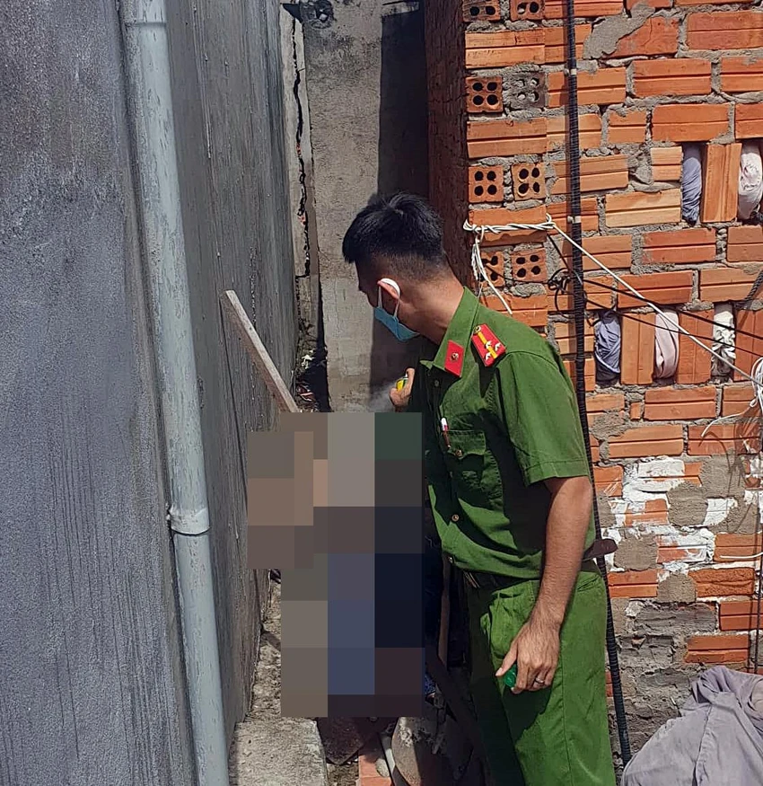 Khu vực phát hiện thi thể nạn nhân. Ảnh: PĐ Khu vực phát hiện thi thể nạn nhân. Ảnh: PĐ
