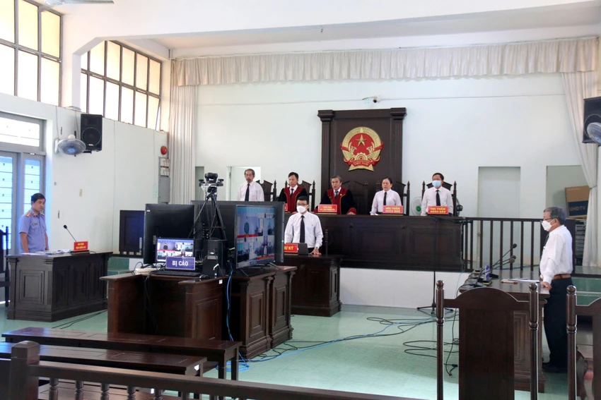 Quang cảnh phiên tòa. Ảnh NT. Quang cảnh phiên tòa. Ảnh NT.