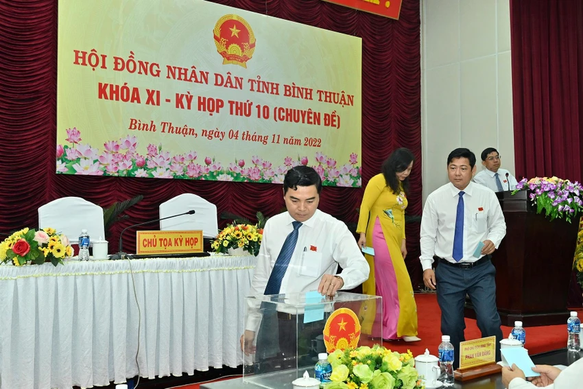 Các đại biểu bỏ phiếu trong kỳ họp. Ảnh: ĐH Các đại biểu bỏ phiếu trong kỳ họp. Ảnh: ĐH