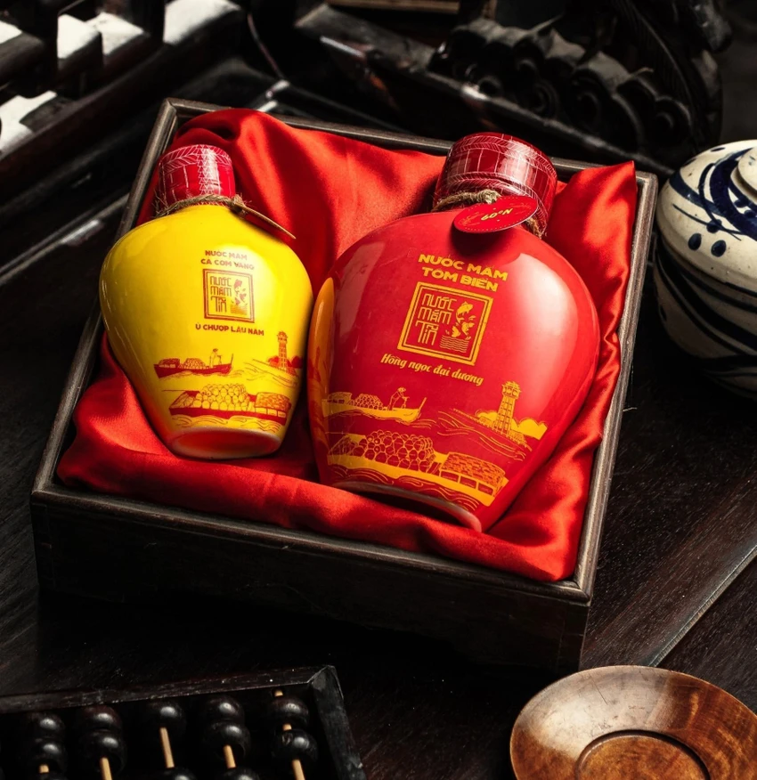 Nước mắm tĩn, sản phẩm nổi tiếng của Bình Thuận Nước mắm tĩn, sản phẩm nổi tiếng của Bình Thuận