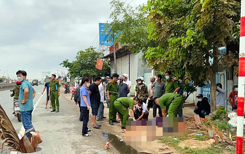 Cơ quan điều tra khám nghiệm hiện trường, tử thi. Ảnh VKS. Cơ quan điều tra khám nghiệm hiện trường, tử thi. Ảnh VKS.