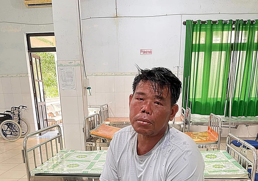 Ông Việt lúc được điều trị tại đảo Phú Qúy. Ảnh PQ. Ông Việt lúc được điều trị tại đảo Phú Qúy. Ảnh PQ.
