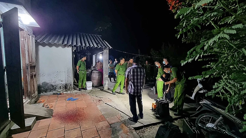 Lực lượng công an hiện đã tạm giữ hung thủ trong vụ án mạng. Ảnh: PĐ