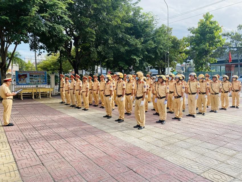 Phòng CSGT Công an Bình Thuận quán triệt Kế hoạch cho cán bộ chiến sĩ. Ảnh PĐ. Phòng CSGT Công an Bình Thuận quán triệt Kế hoạch cho cán bộ chiến sĩ. Ảnh PĐ.