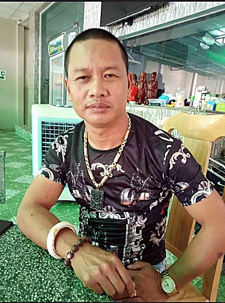 Minh "cháy" trước khi bỏ trốn. Ảnh: FB Minh "cháy" trước khi bỏ trốn. Ảnh: FB