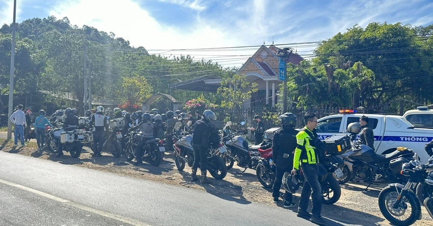 phan-khoi-lon4.jpg