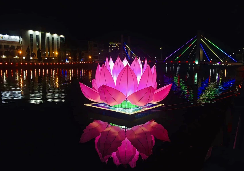 hoa-sen (2).jpg