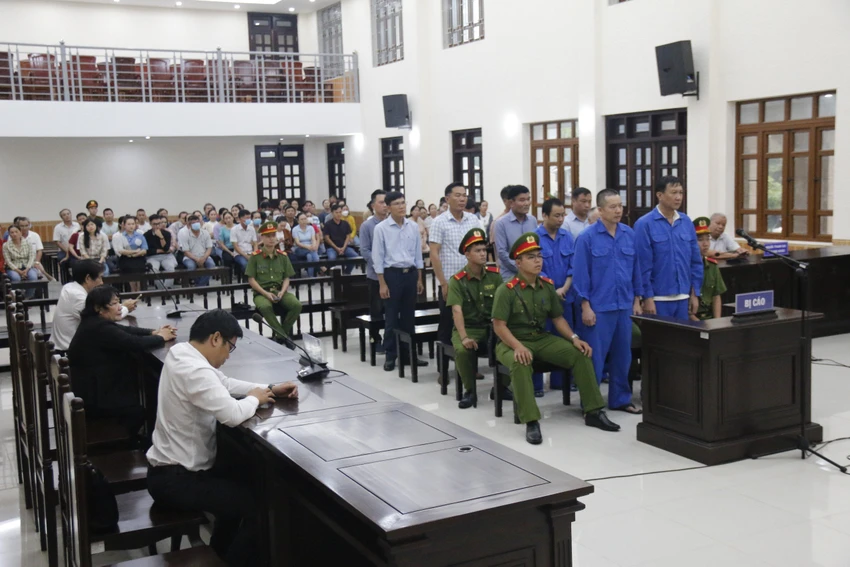 nhận hối lộ