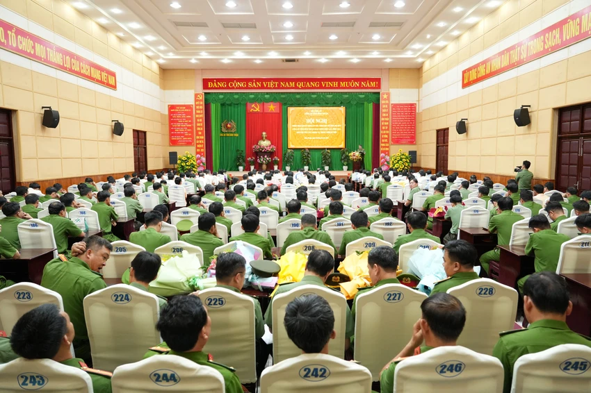 công an cấp huyện