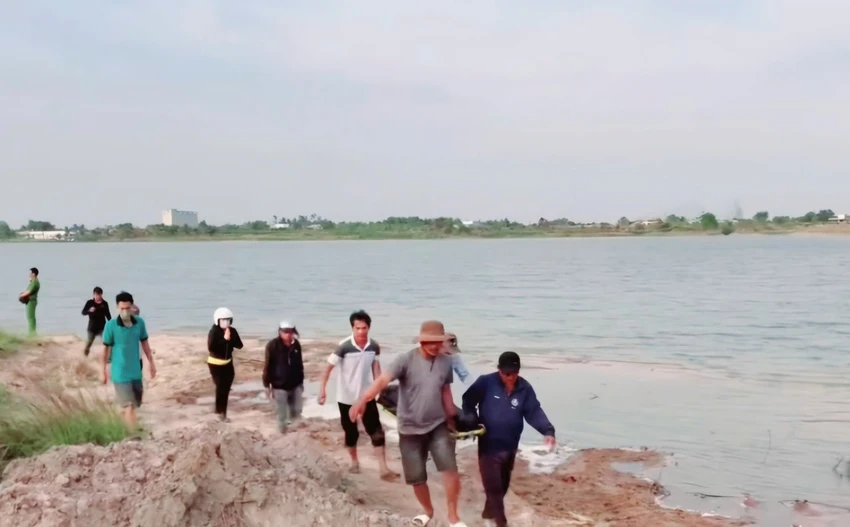 nam sinh lớp 11