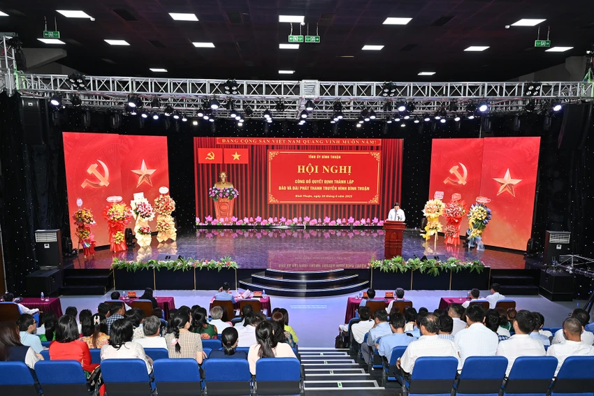 tổng biên tập