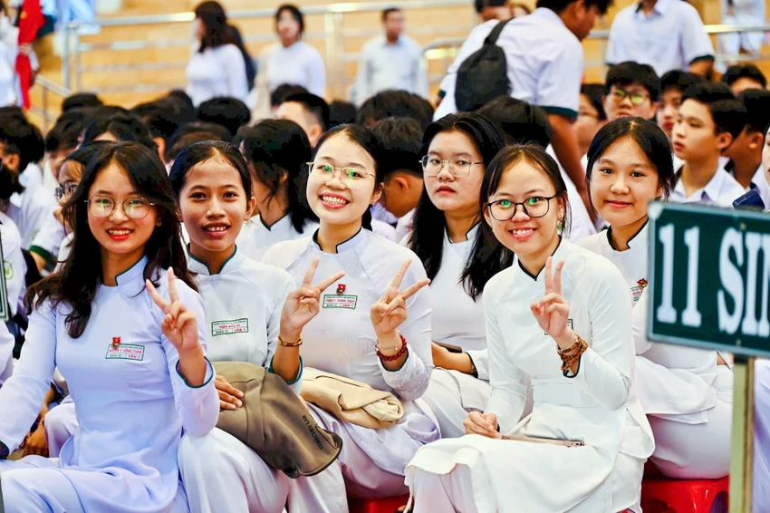 học sinh các cấp