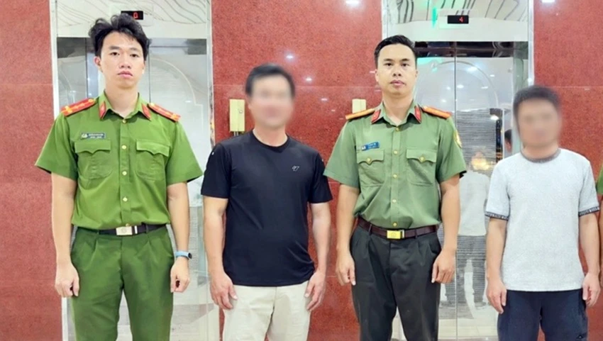 bi-hoa-ky-truc-xuat-ve-viet-nam.jpg