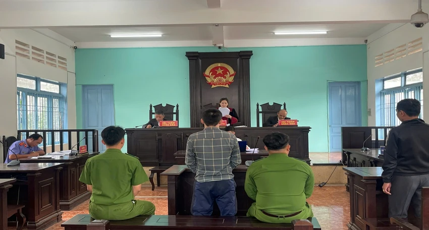 trung úy công an